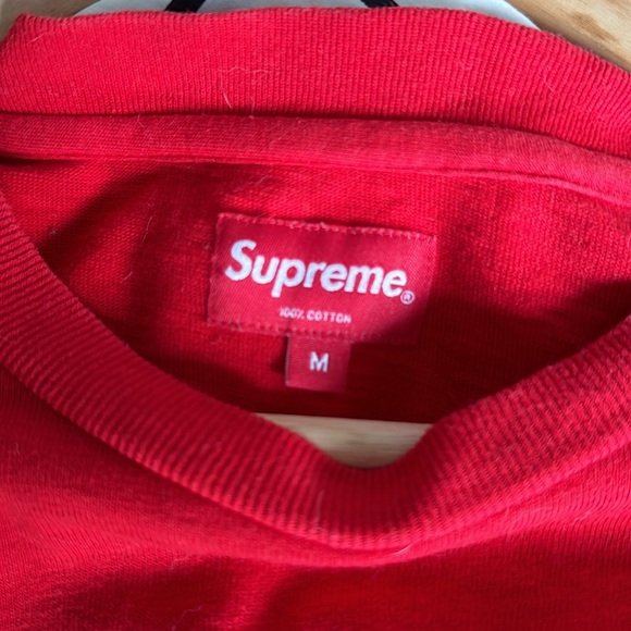 SUPREME - Arc Logo long sleeve Red. Size Medium - Picture 4 of 4